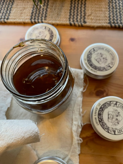 2 oz St Johns Wort Pomada