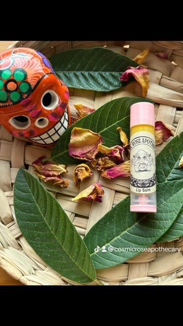 Honeysuckle and Cempasuchil lip balm